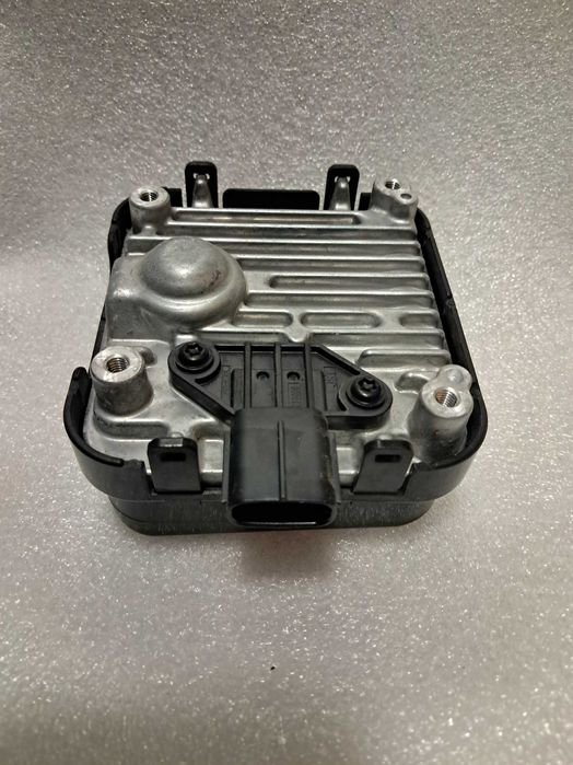 Радар Mazda KD7J-67XA1 + емблема Mazda СХ-5, -9 + кронштейн під радар