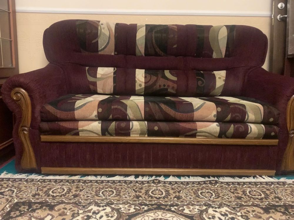 Диван і два крісла