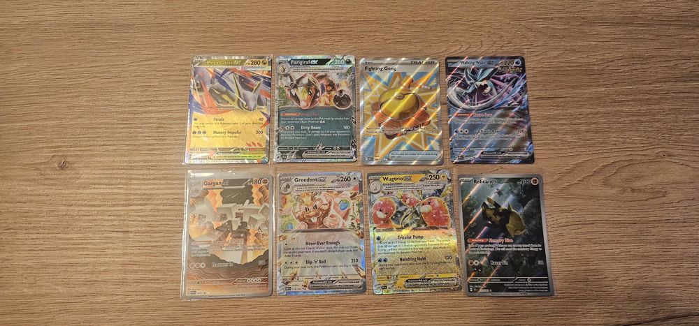 Ponad 3500 kart Pokemon 600 Holo/Reverse plus gratisy