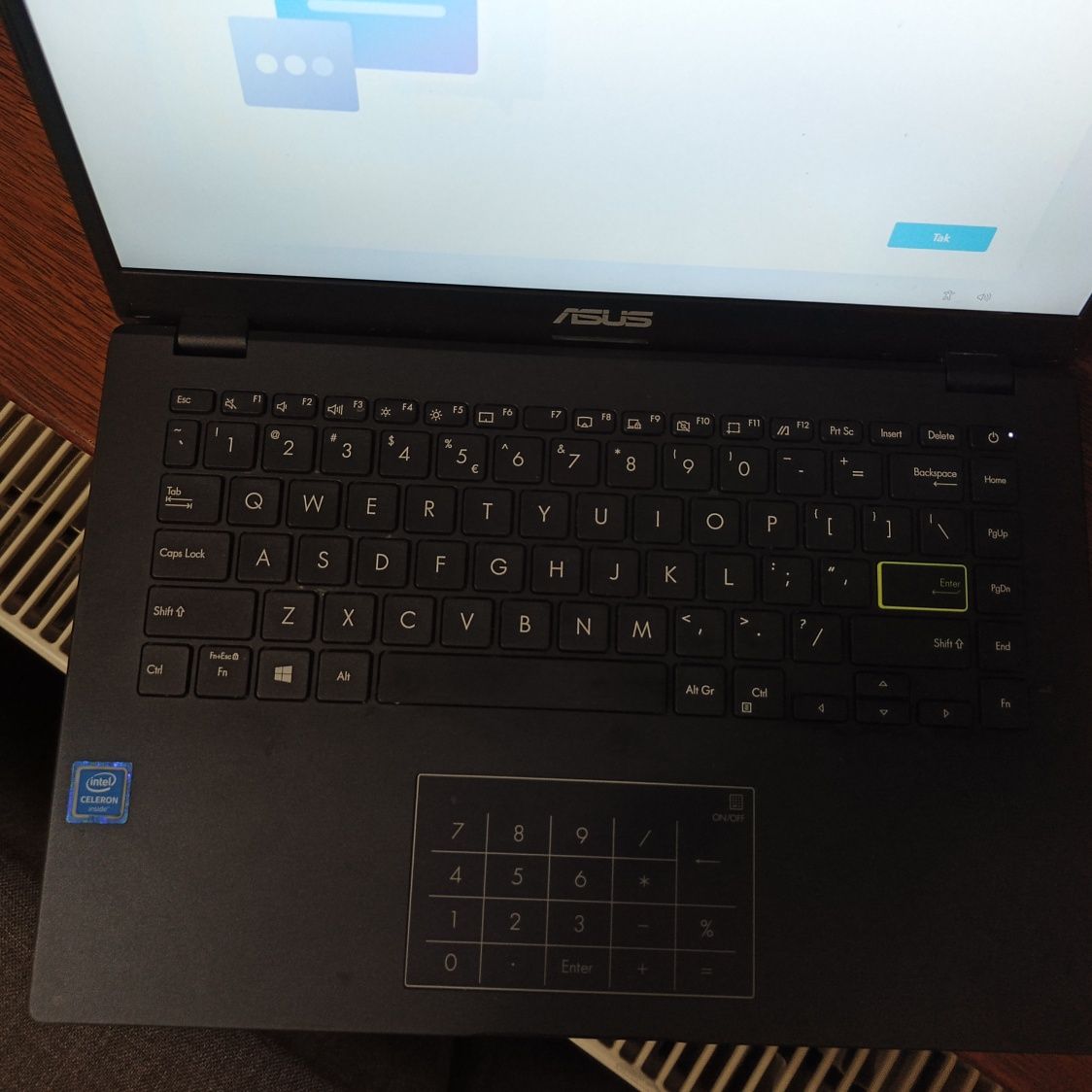 Asus e410ma-ek316t