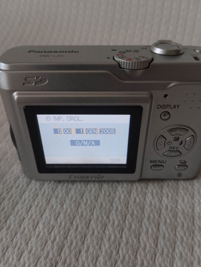 Винтажный цифровой фотоаппарат Panasonic