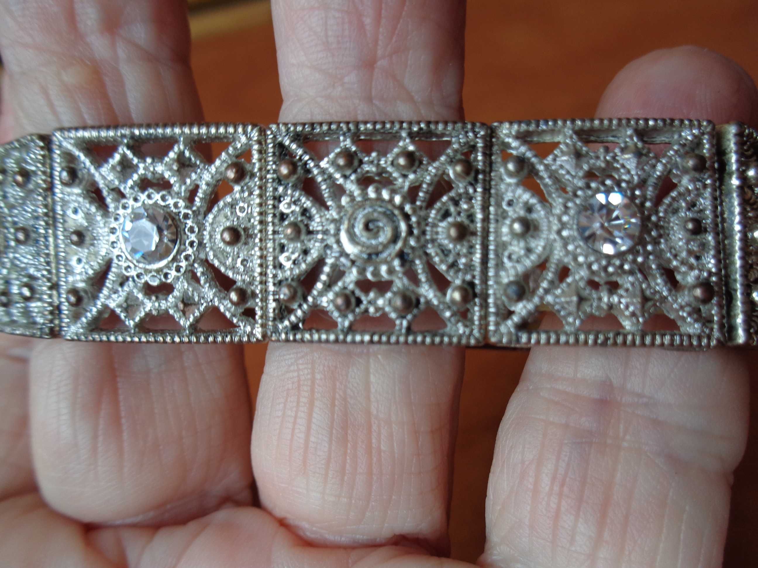 Oryginalna bransoletka w srebrnym kolorze 18,5 - 20 cm