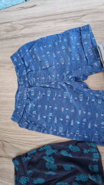 Krótkie spodenki szorty r.86 Cool Club Smyk