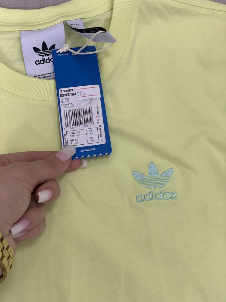 Футболка Adidas розмір XS