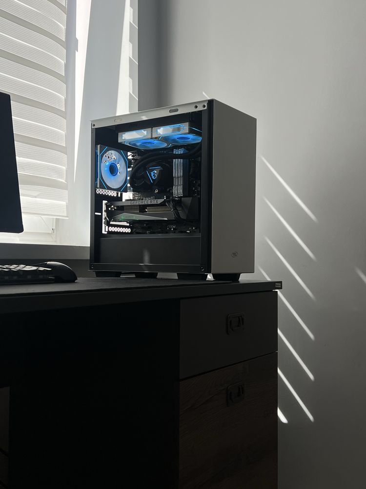 Komputer RTX 3070 TI/ R7 3700X/ 32GB RAM/1TB SSD/Win 11/Wifi/Bluetooth