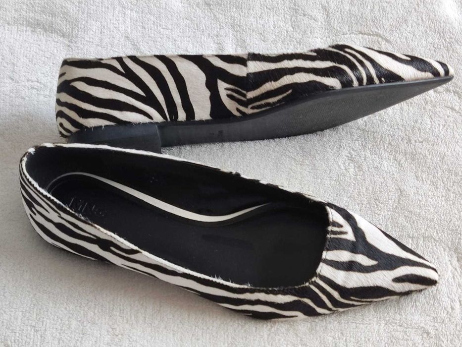 Bota / Sapato para Mulher em pele da Mango tamanho 37 COMO NOVO