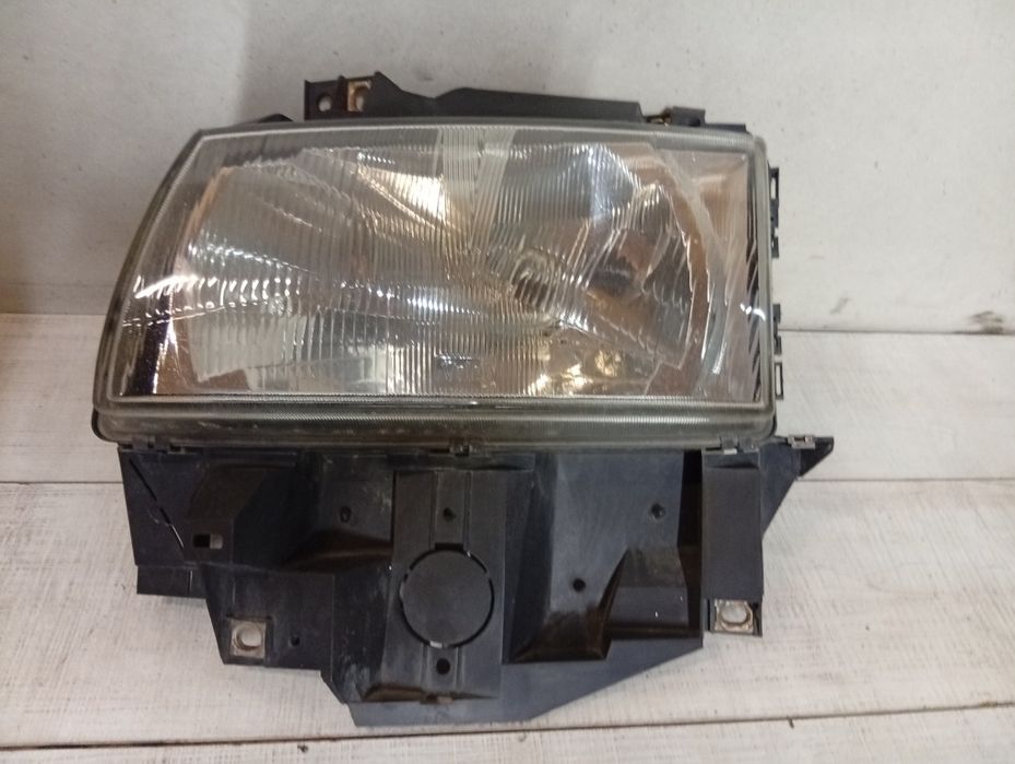 VW T4 Lampa lewa Lift super stan idealny