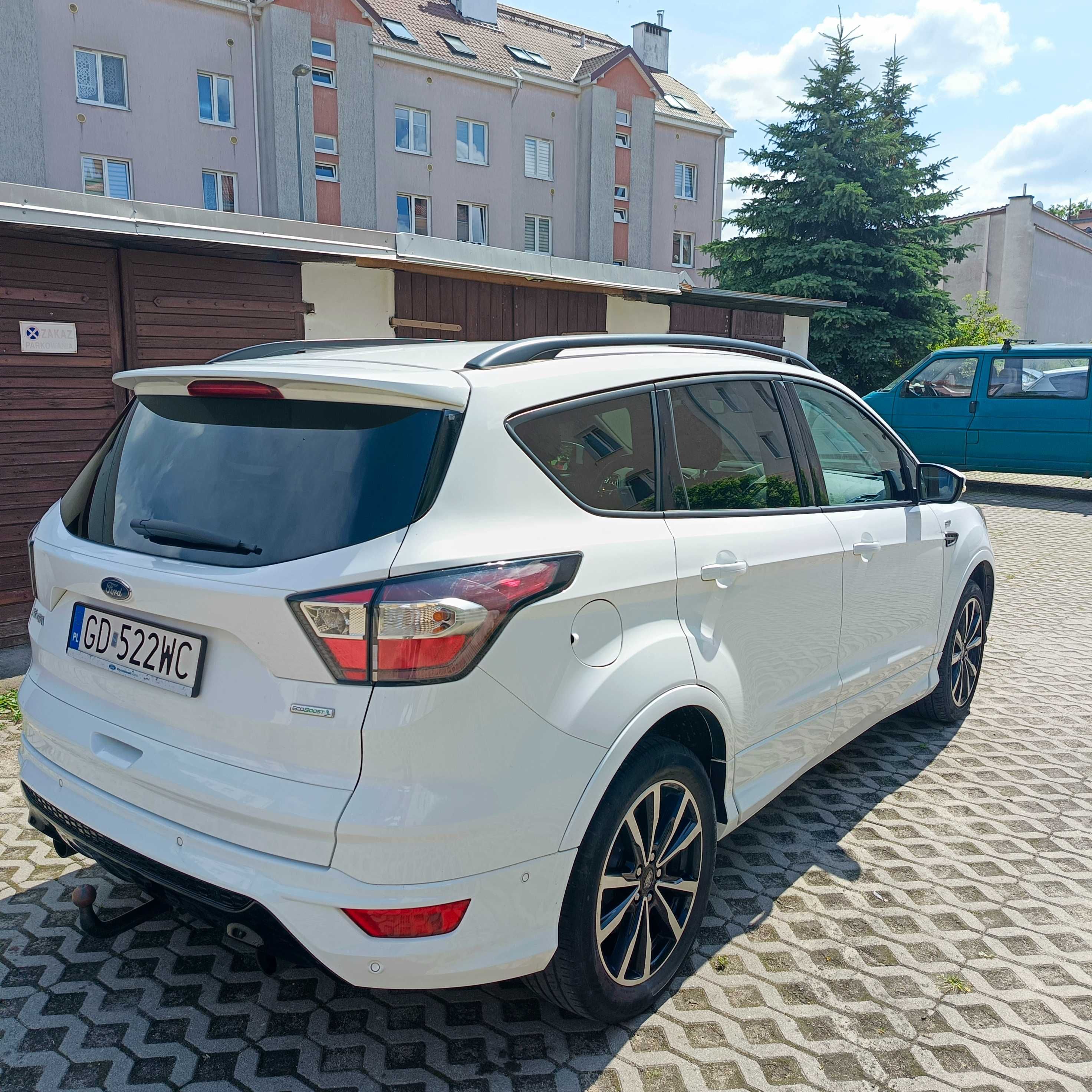 Sprzedam Forda Kuga ST - Line 2017r