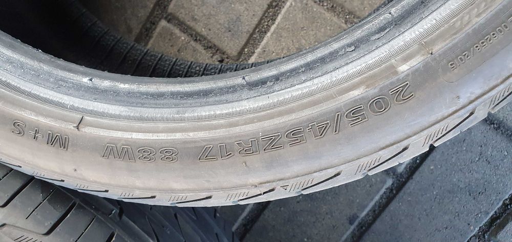 Opony Letnie 205/45r17 Delinte DH2 Stan dobry