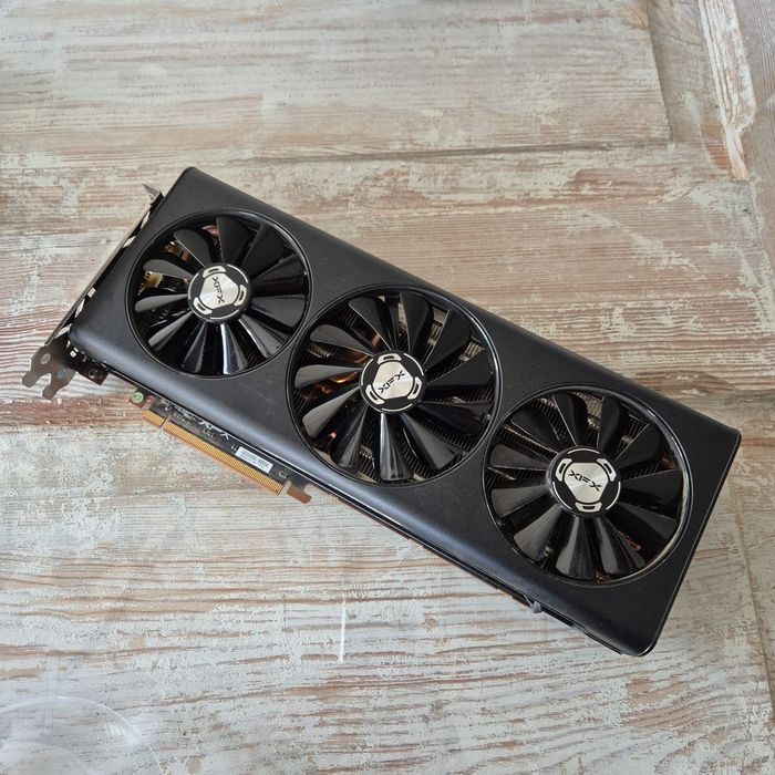 XFX RX 5700 XT 8GB 3 wentylatory doskonały stan karta graficzna