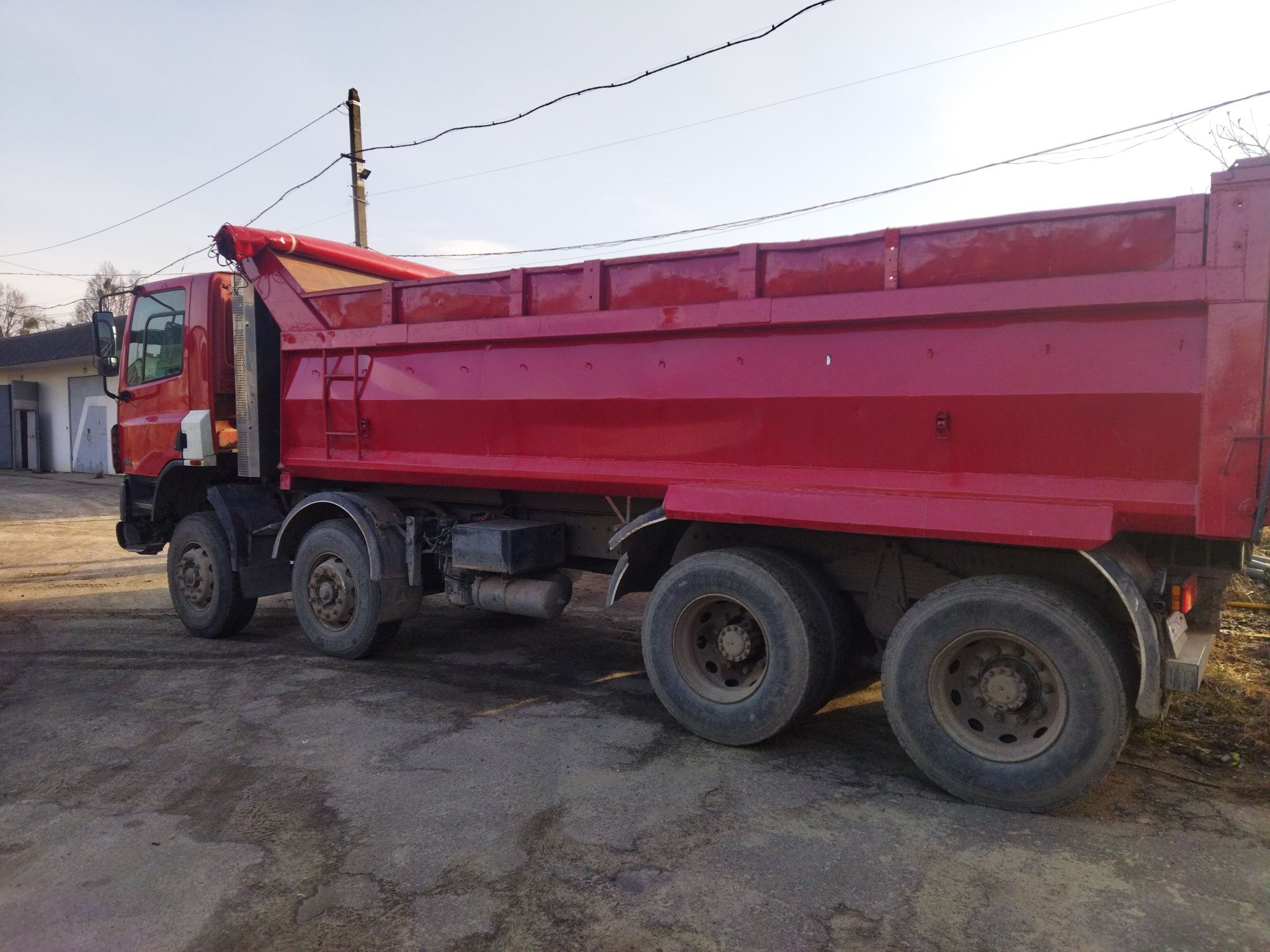 Daf CF 85 2000 самосвал 4х вісьний