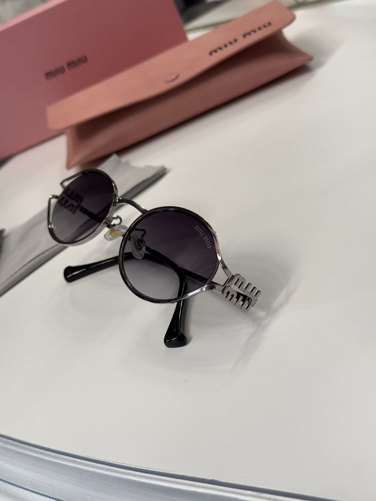 Солнцезащитные очки miu miu полный комплект