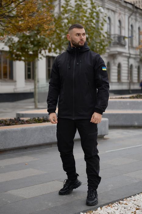 Костюм чоловічий з Softshell " Reef "з шевроном чорний,хакі, синій,кой