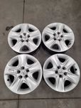 felgi stalowe strukturalne opel 5 x110 komplet r 16   kołpaki
