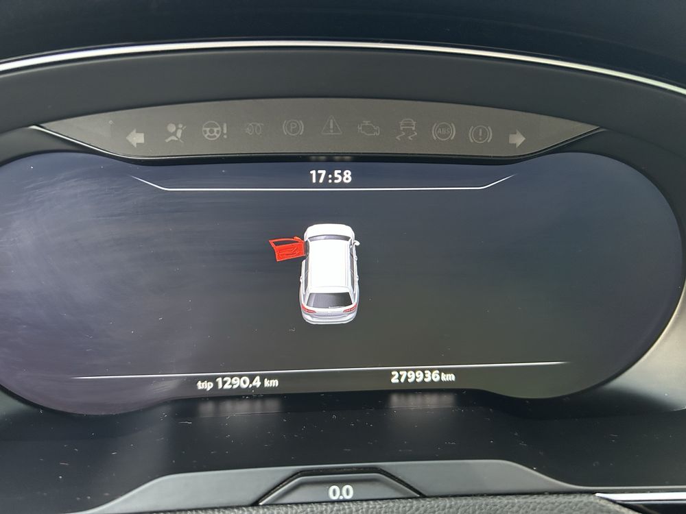 Volkswagen Passat B8 -R line -2015 rok -DSG-1.6TDI -Panorama -Dynaudio