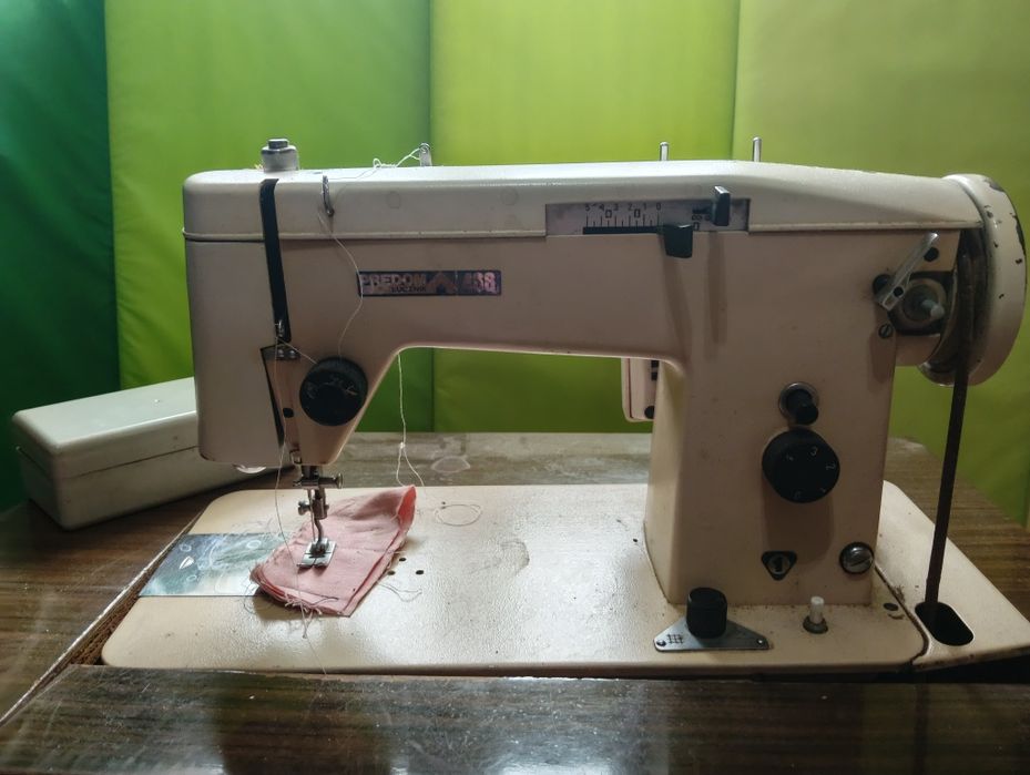 Maszyna do szycia ŁUCZNIK 466 PREDOM