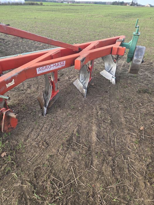 Pługi 4 zagonowe agromasz