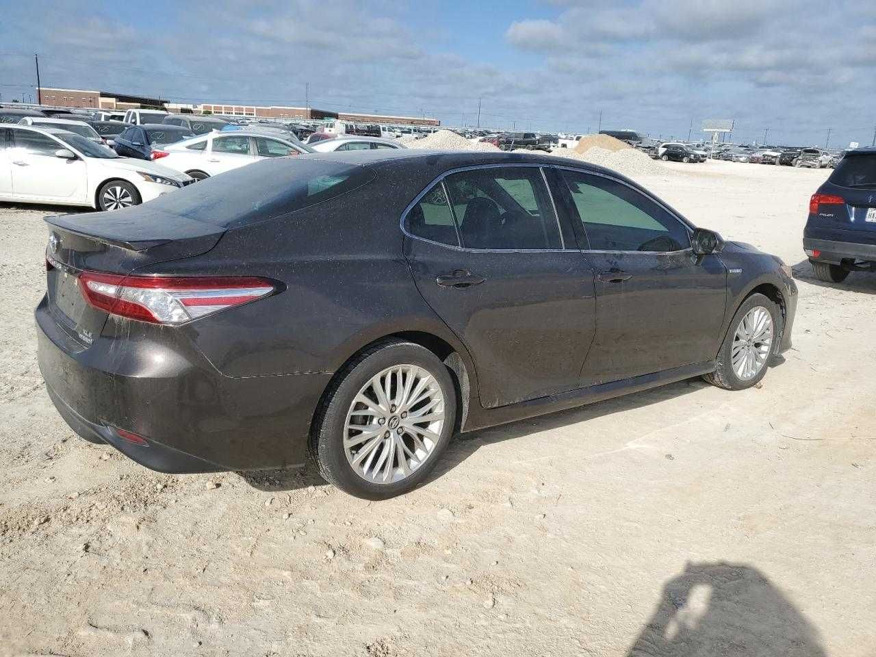 2018 Toyota Camry Hybrid