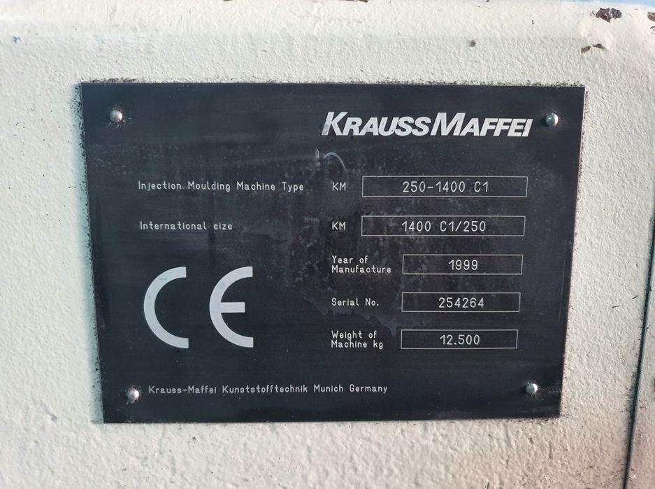 MÁQUINA INJEÇÃO PLÁSTICOS Krauss Maffei  Km250