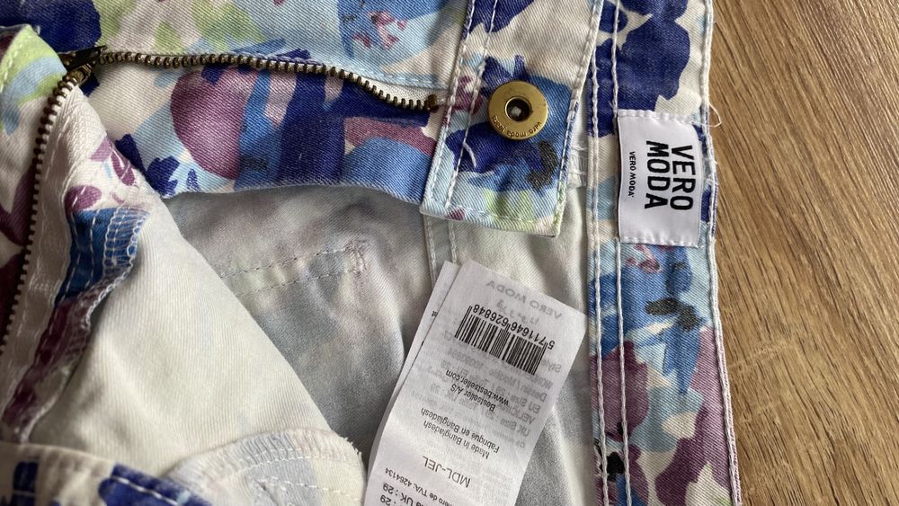 Spodenki vero moda - nieużwane