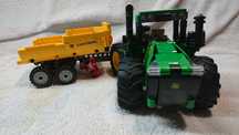 Klocki Lego traktor John Deere