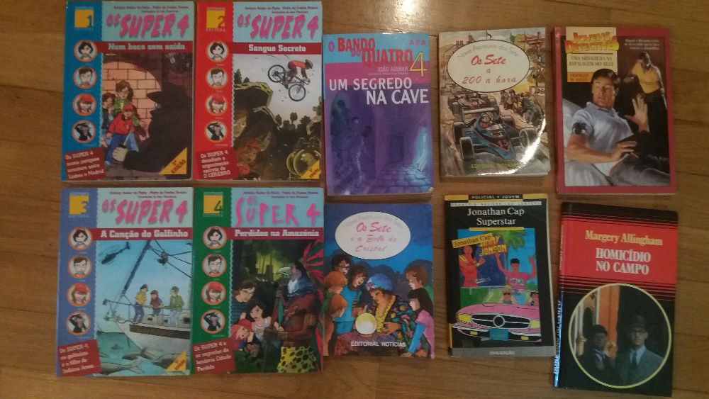Livros Uma aventura  -Clube das chaves- os 4 - os 7