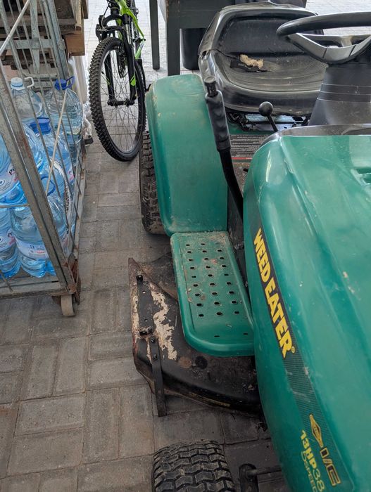 Kosiarka traktorek Weed Eater – silnik Briggs & Stratton