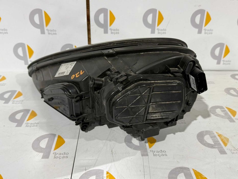 Óptica farol xenon direito porsche Cayenne