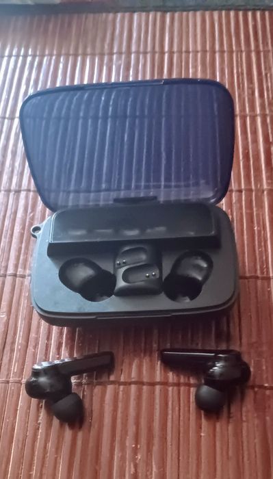 Słuchawki douszne bluetooth TWS