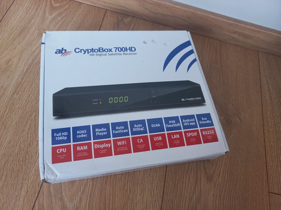 Dekoder CryptoBox 700HD