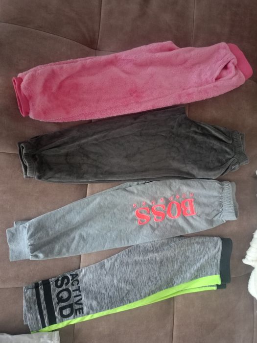 Spodnie dla dziewczynki 4 pary