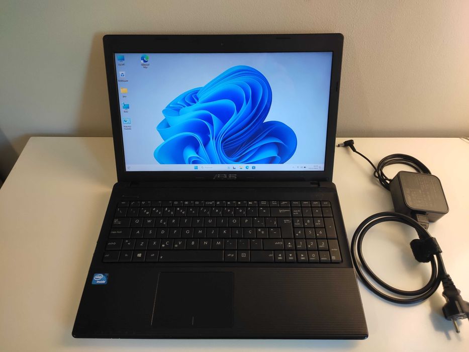 Portátil Asus X55C