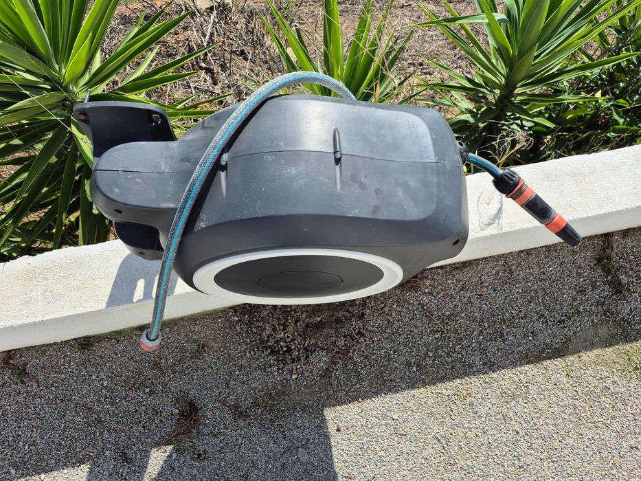 Porta mangueira equipado GARDENA ROLLUP S 30M