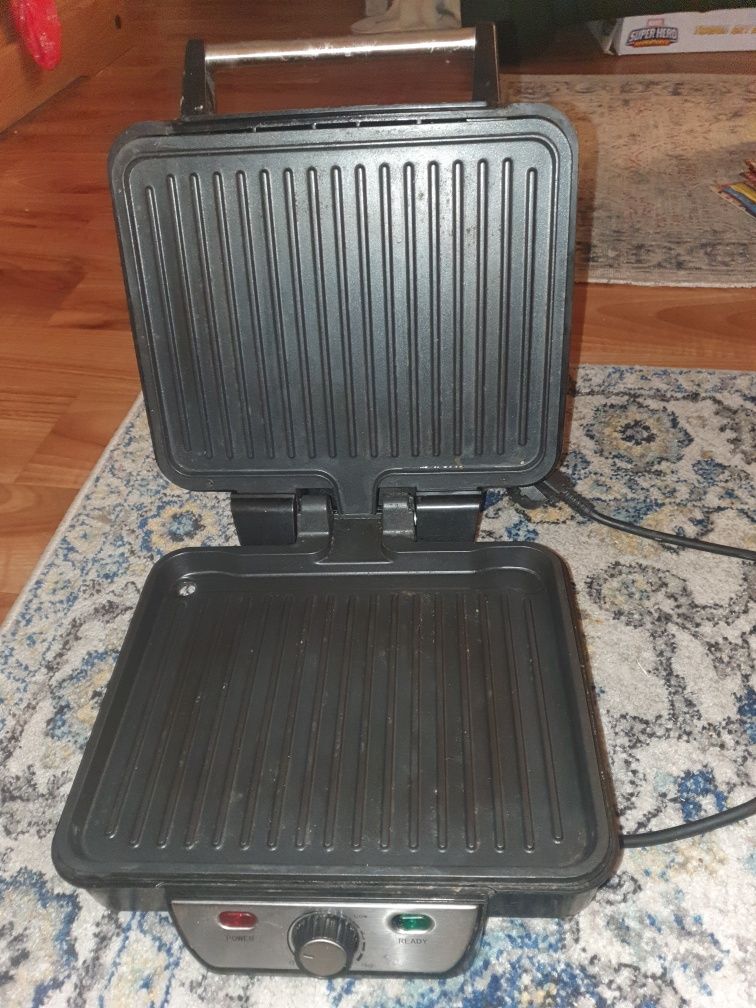 Opiekacz toster grill elektryczny bestron ASW318