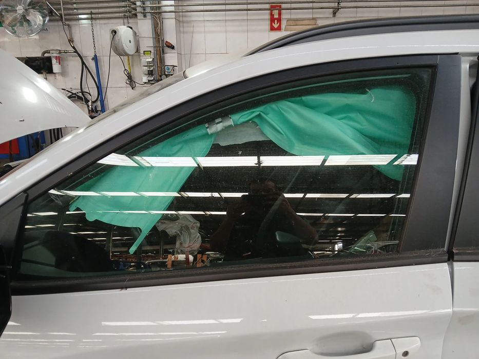 Vidro porta frente esquerda HYUNDAI Kauai (OS)