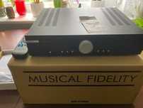 Musical Fidelity M2si czarny