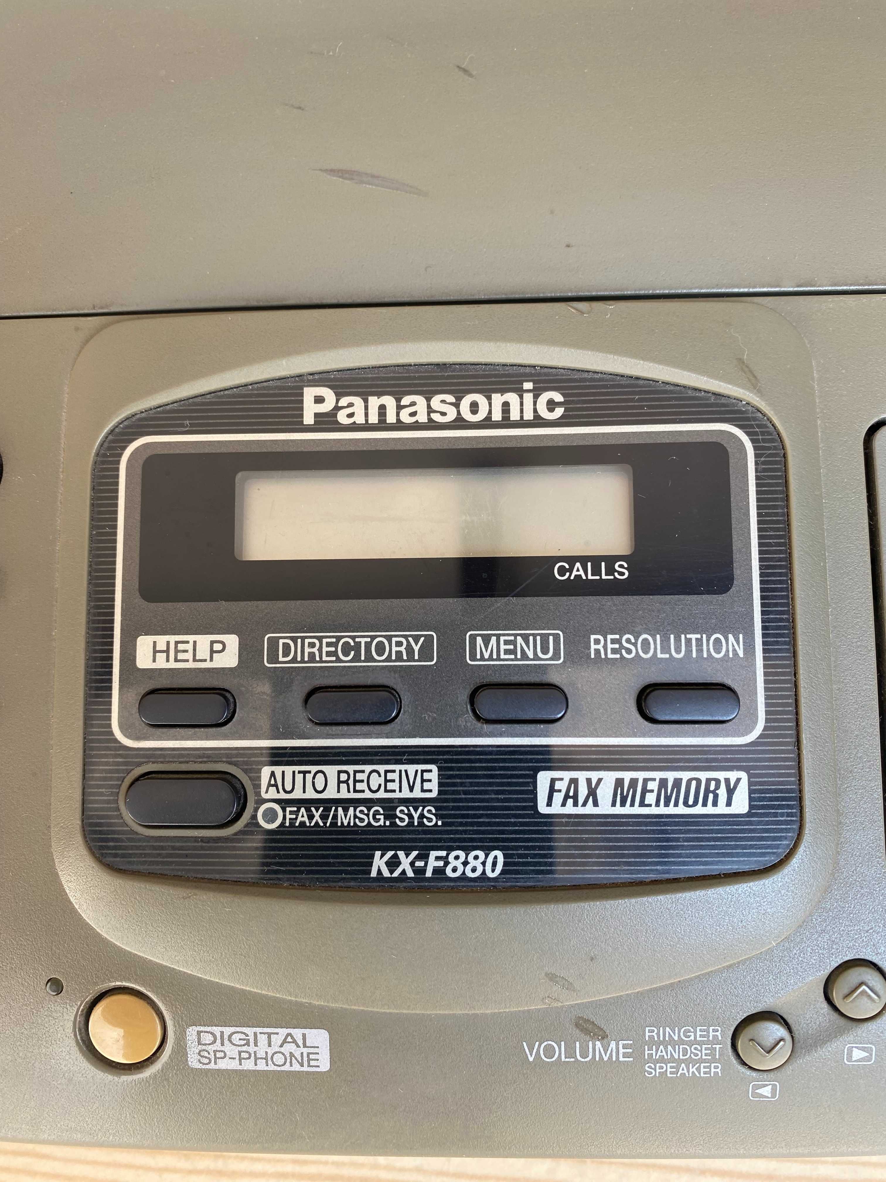 Телефакс Panasonik KX-F880 Panasonik KX-FP207 2 шт.
