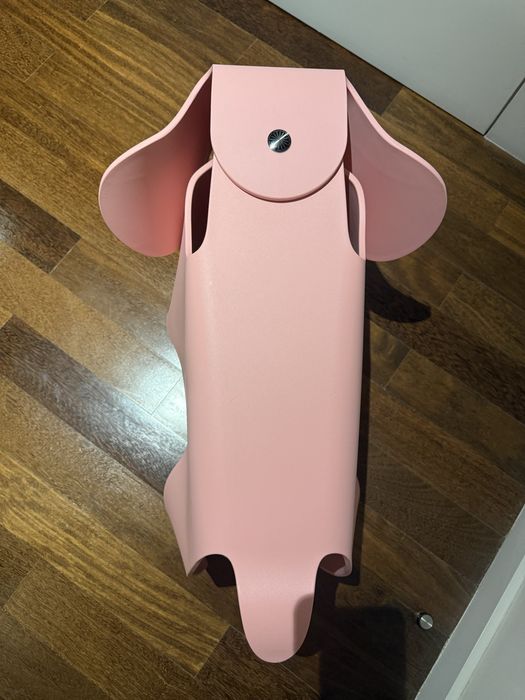 Elefante Eames RE, da VITRA