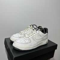 Buty Nike Air Force 1 af-1 białe czarne mini logo swoosh