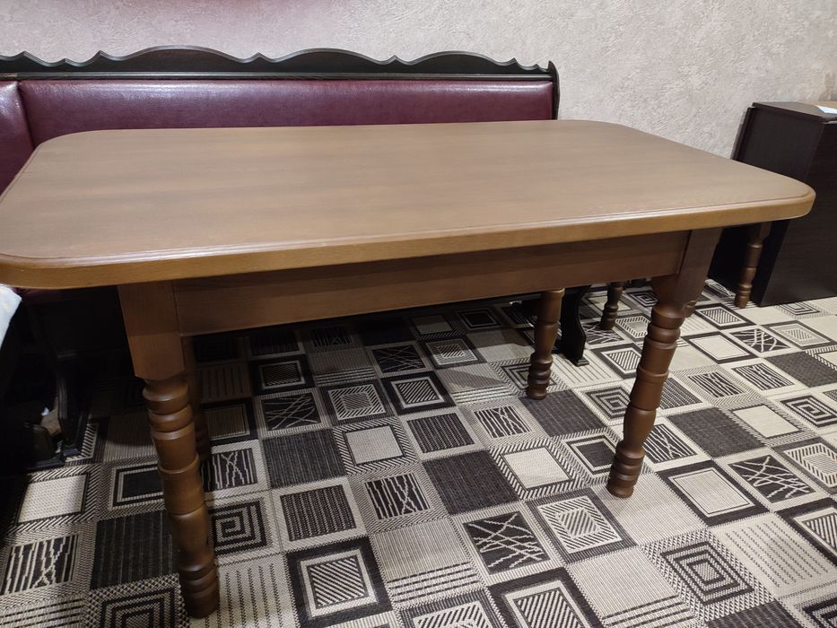 Стіл дерев'яний 1.25×0.7 м