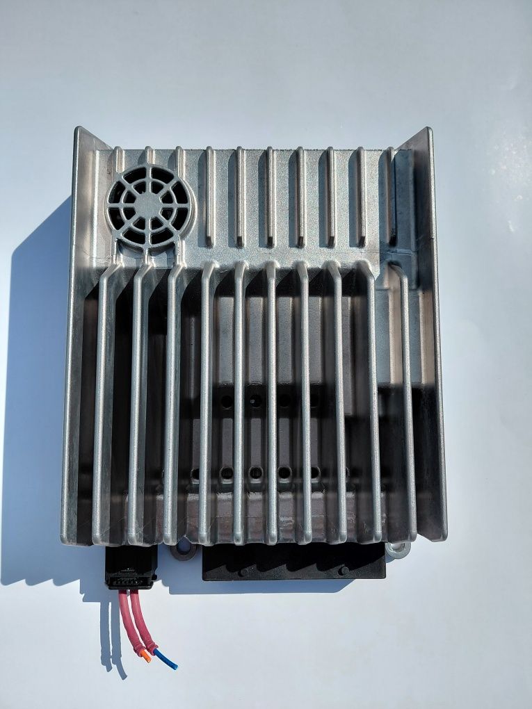 Усилитель harman Becker Q01 A2128700194  Mercedes Benz E350 W212