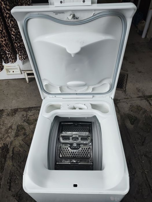 Пральна машина Electrolux – верхнє завантаження,