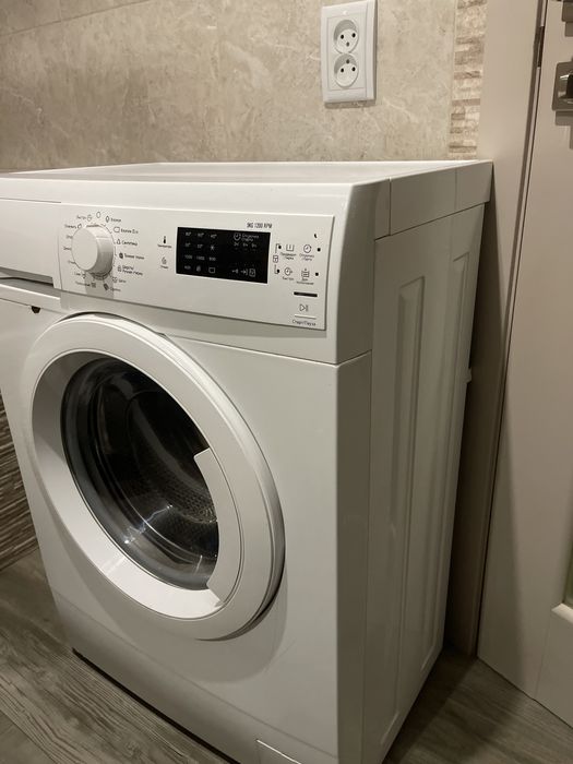 Продам пральну машину б/у Electrolux