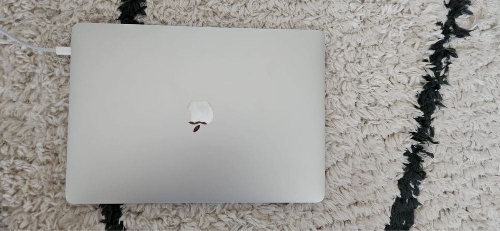 MacBook pro  2021