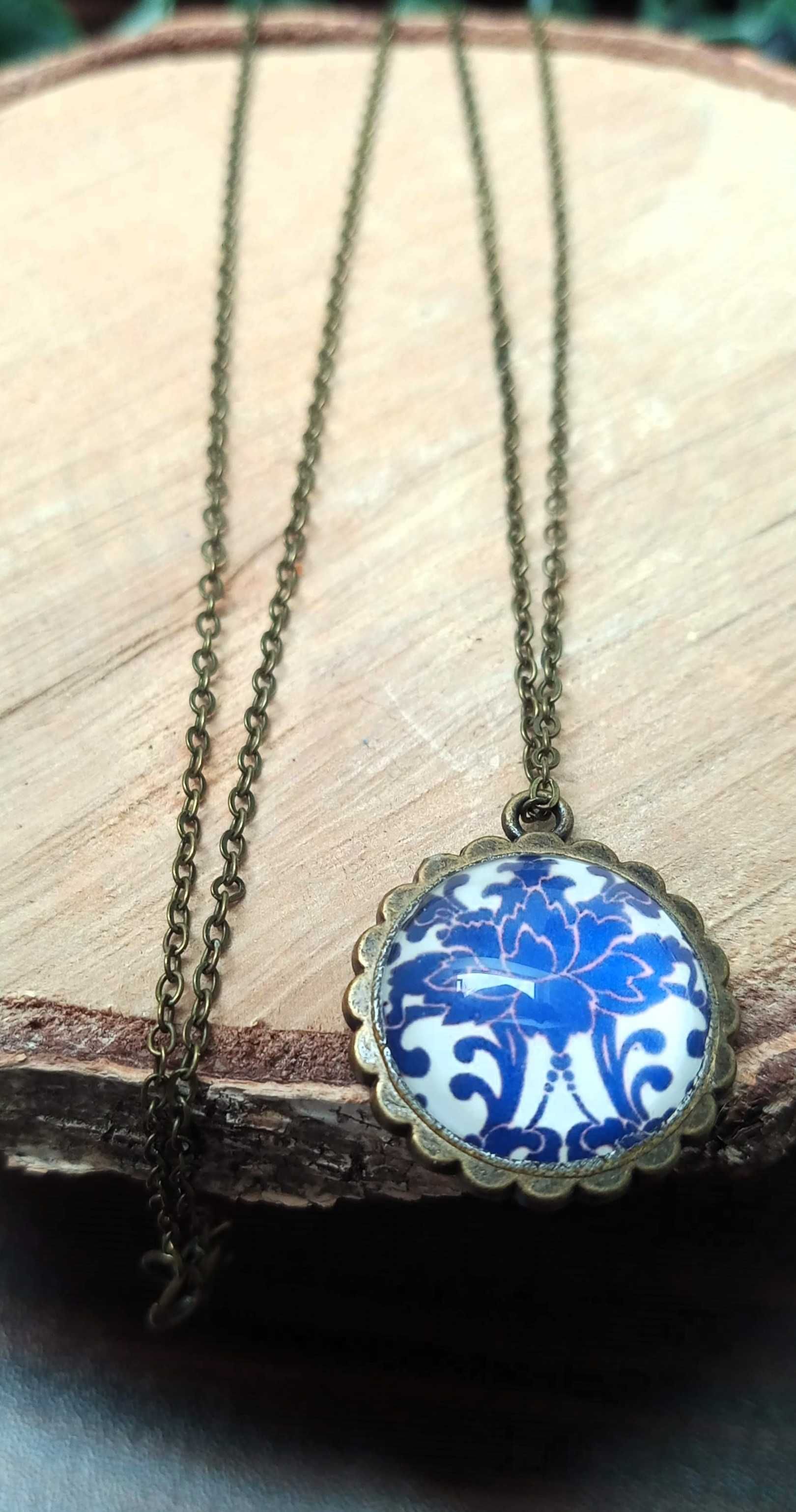 Wisiorek medalion niebieski kwiat antyczny brąz prezent handmade