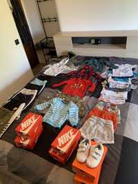 Vários artigos de criança Ténis e Roupa Nova e usada. Nike, Vans, Puma