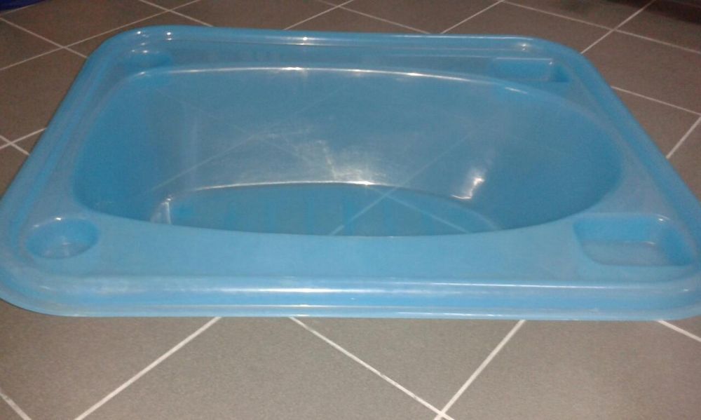 Banheira para bébé + cubo + cabides