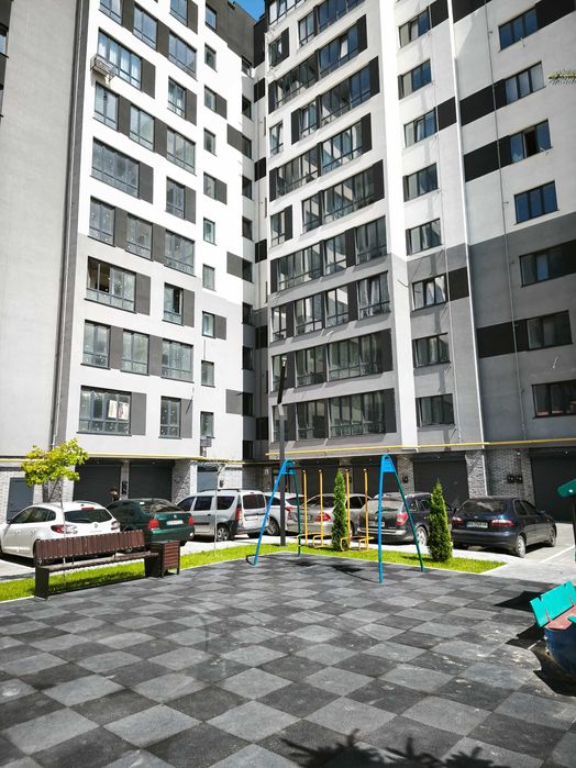 Продаж. 3к квартира, Виставка, ЖК Автобіографія