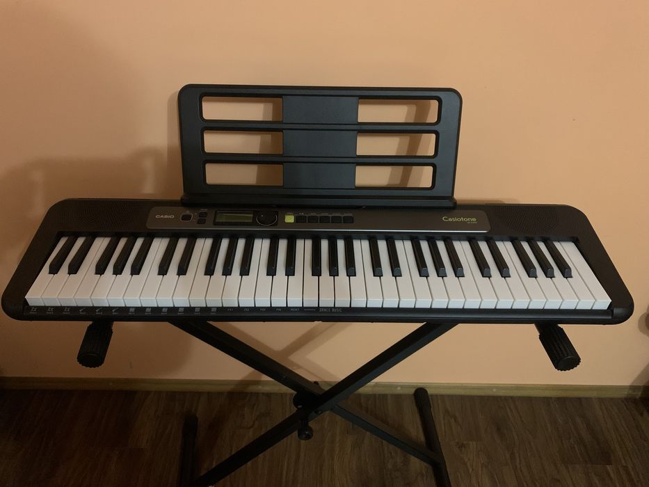 Синтезатор Casiotone LC-S250