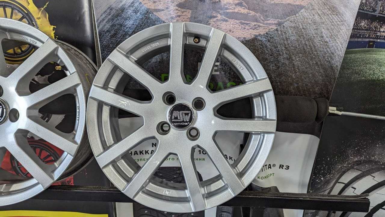 Диски O.Z 4/100 R16 6.5J ET37 dia60.1mm